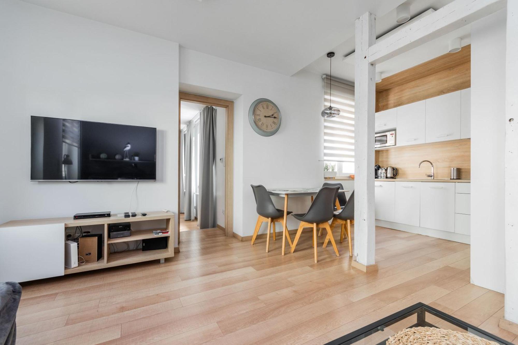 Monti 2 By Grand Apartament